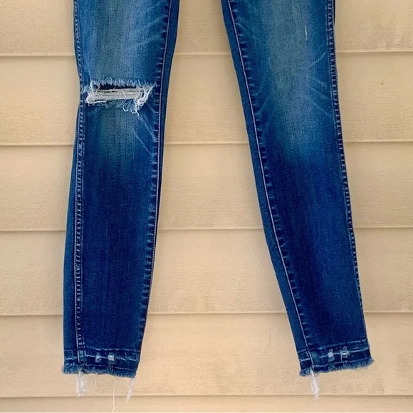 Madewell High-Rise Skinny Jeans: Drop-Hem‎ Edition distressed Size 25 Dark wash - Picture 4 of 8